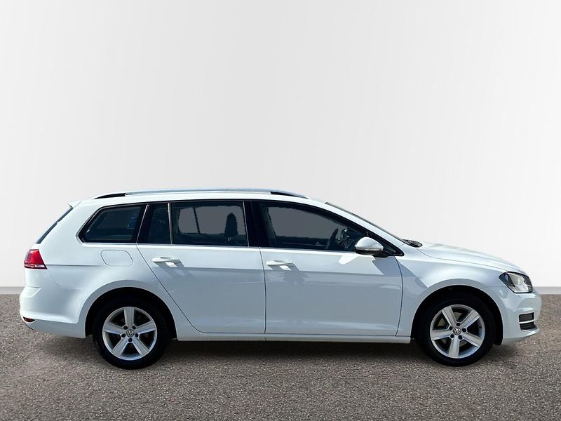 Volkswagen Golf HIGHLINE DSG - fotka 16 z 24