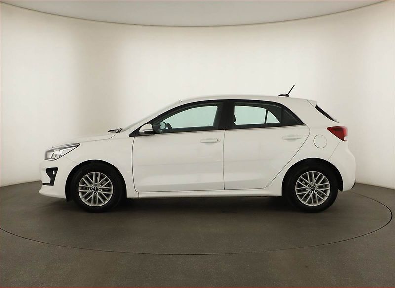 Kia Rio (2022) Exclusive 1.0 T-GDI, ČR,1.maj - fotka 3 z 13