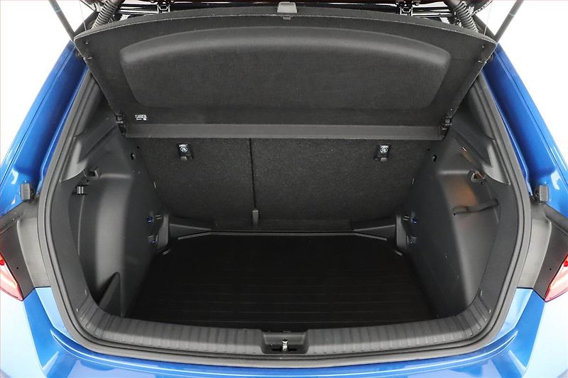 Škoda Fabia (2025) 1.5 TSI, MONTE CARLO, AUTOMAT - fotka 11 z 21