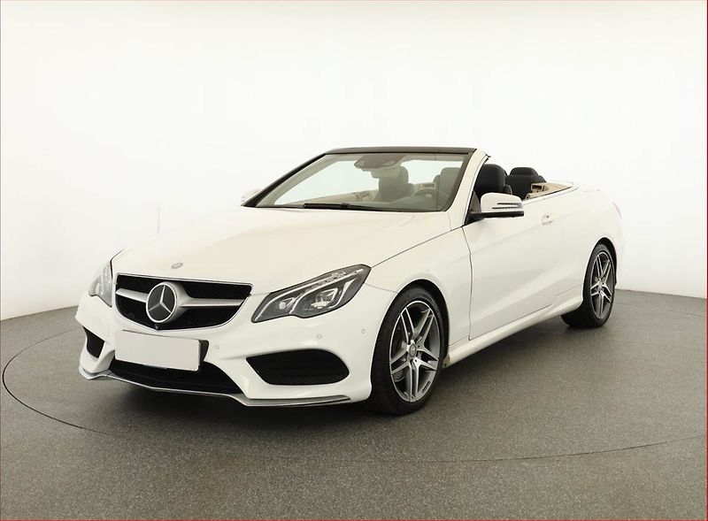 Mercedes-Benz Třídy E (2014) E 250 BlueTEC, Automat, Kůže - fotka 2 z 22