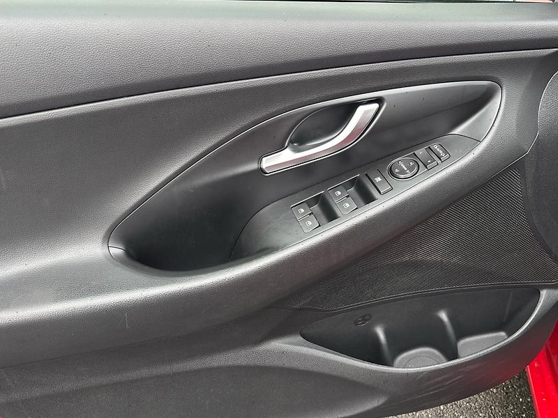 Hyundai i30 N-Line,ČR,1Maj - fotka 13 z 25