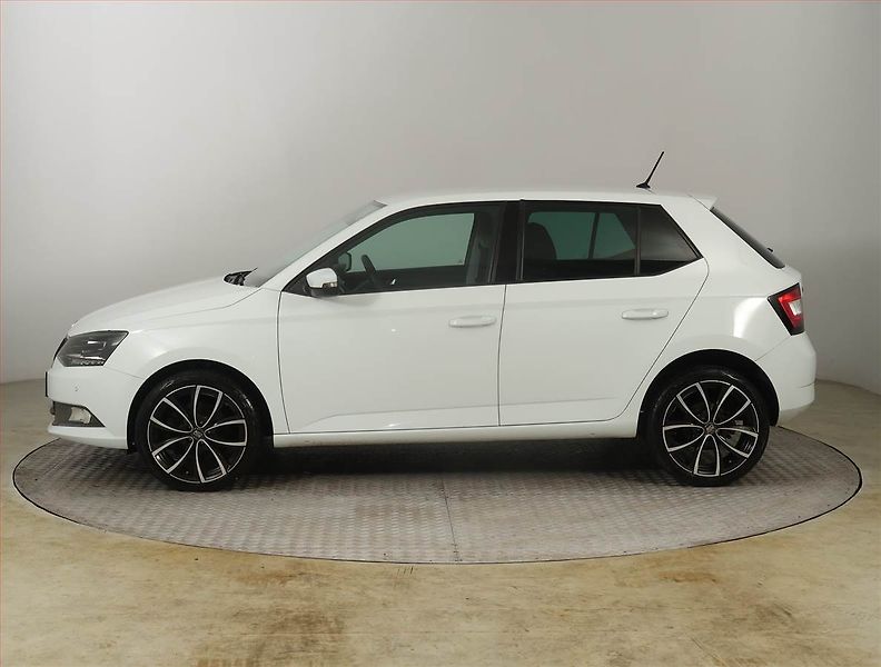 Škoda Fabia (2015) 1.2 TSI, Tempomat - fotka 3 z 21