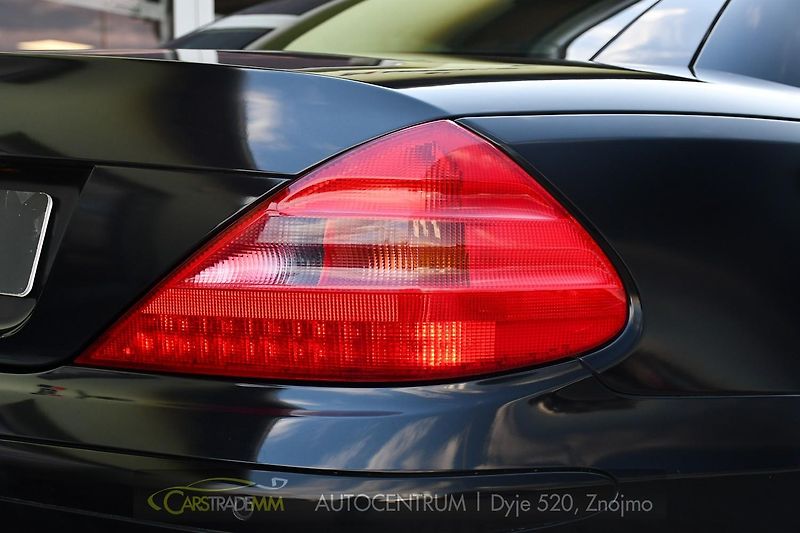 Mercedes-Benz SL 500 - fotka 38 z 38
