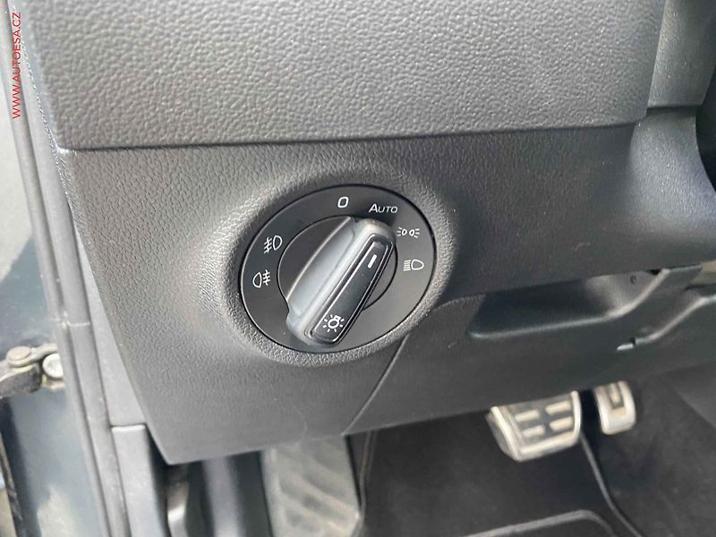 Škoda Karoq (2019) 2.0 TSi 4x4, SportLine, DSG - fotka 16 z 21