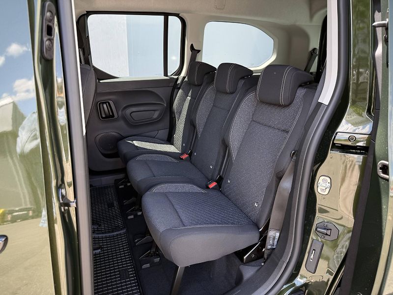 Peugeot Rifter (2026) LONG ALLURE  1,5 BlueHDi S&S E - fotka 8 z 9