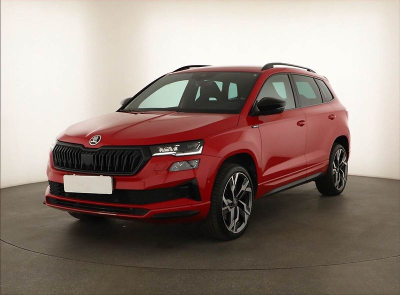 Škoda Karoq (2025) 1.5 TSI, SPORTLINE, AUTOMAT - fotka 2 z 24