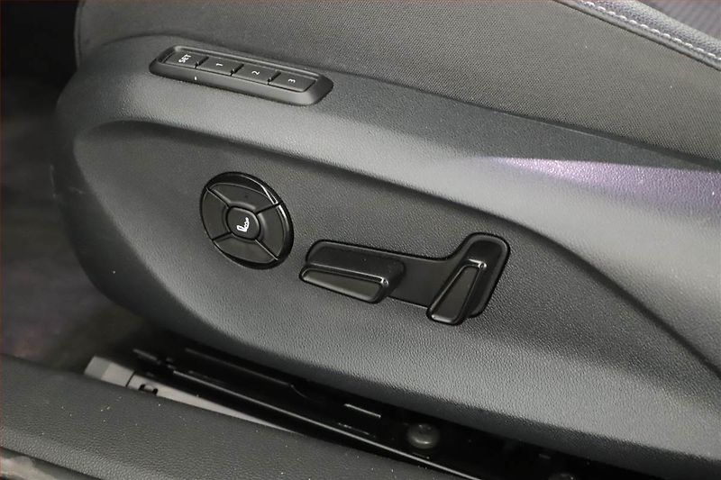 Škoda Superb (2025) 2.0 TDI, Sportline, Navigace - fotka 20 z 22