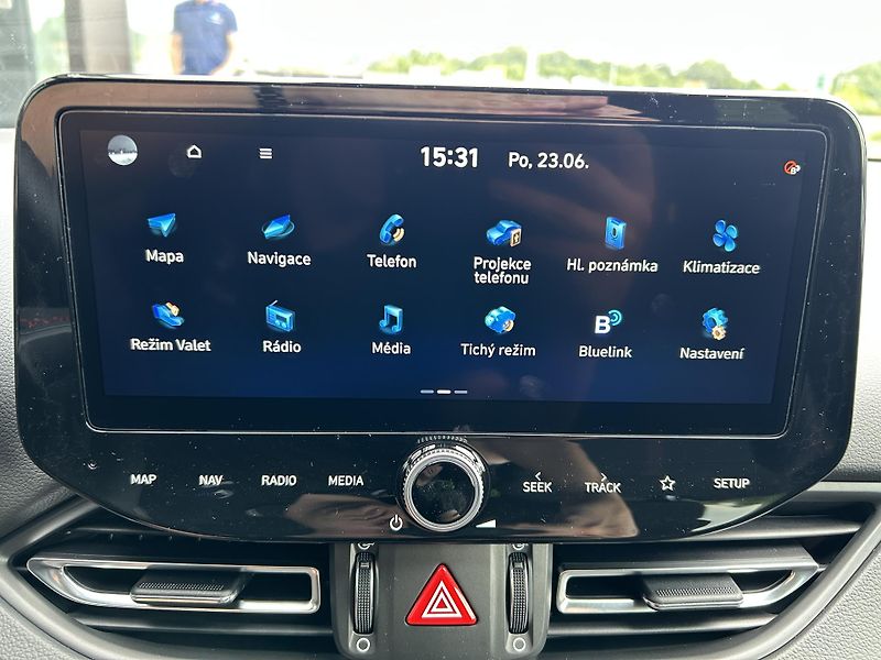 Hyundai i30 WG 26 1,6 T-GDI DCT N LINE - fotka 23 z 29