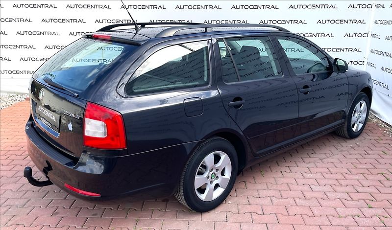 Škoda Octavia 1,4 TSi,90kW,serv.kn. - fotka 4 z 19