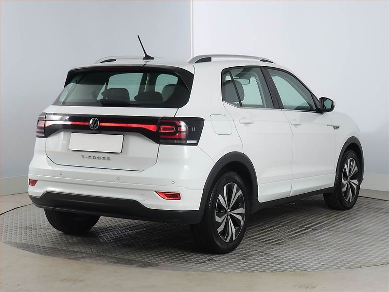 Volkswagen T-Cross (2022) R-Line 1.0 TSI, Tempomat - fotka 5 z 17