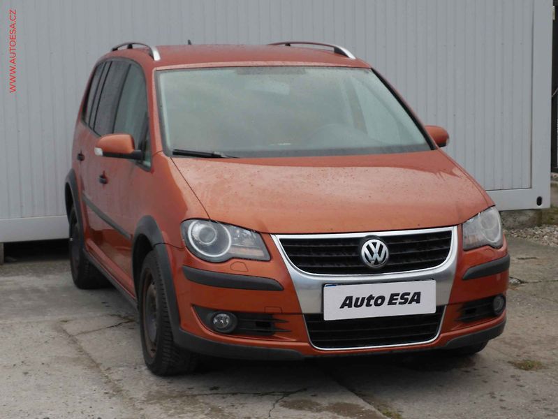 Volkswagen Touran (2007) 1.4TSi, CROSS, TZ - fotografie inzerátu