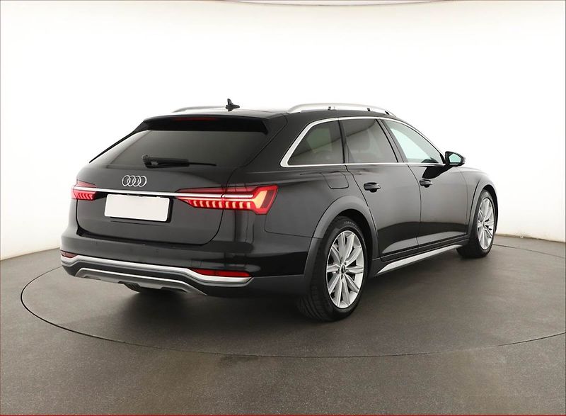 Audi A6 Allroad (2022) 50 TDI - fotka 5 z 29