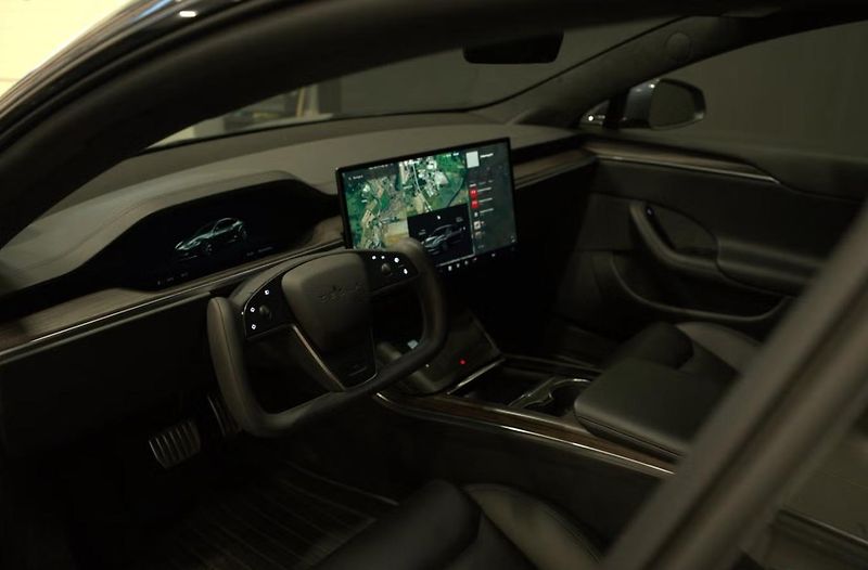 Tesla Model S LR AWD Tažné Panorama Kam Yoke - fotka 8 z 16