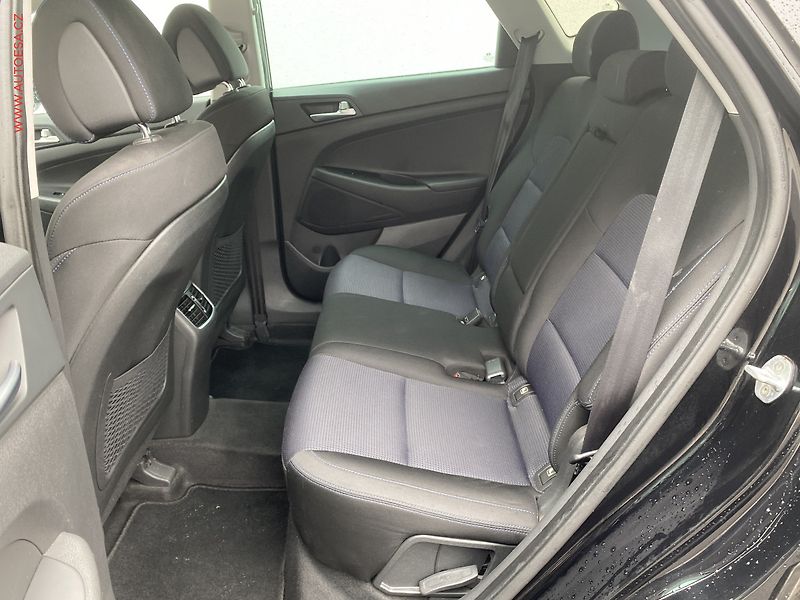 Hyundai Tucson (2015) 1.6 GDi, Navi, kamera, +kola - fotka 10 z 18