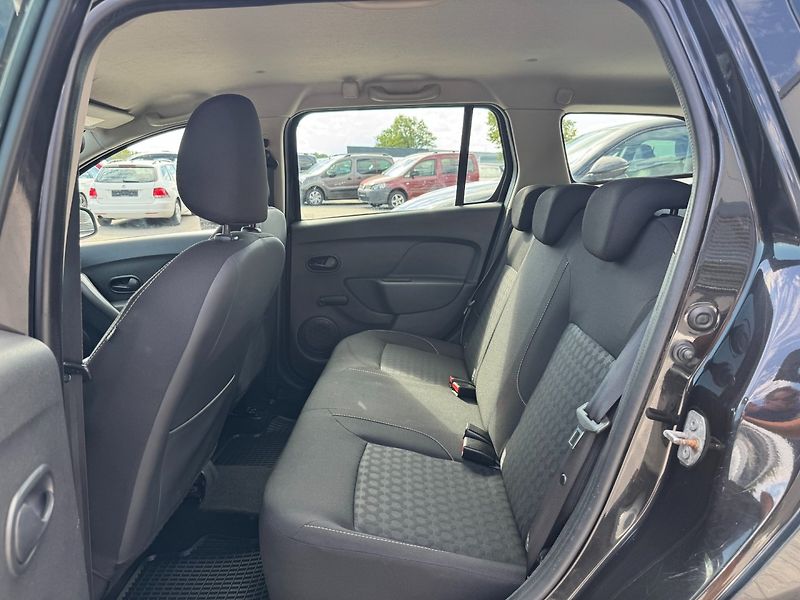 Dacia Logan (2015) MCV 1.5dCi 66kW - fotka 13 z 31