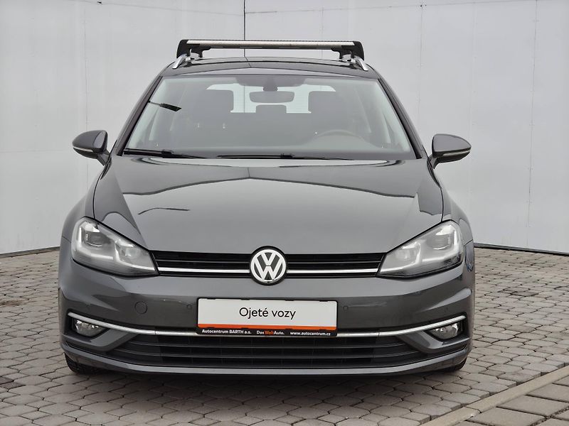 Volkswagen Golf Maraton Edition  1,0TSI - fotka 4 z 23
