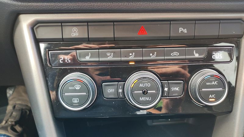 Volkswagen T-Roc (2021) 2.0 TDI 110kWDSG7 Maraton Edit - fotka 15 z 29