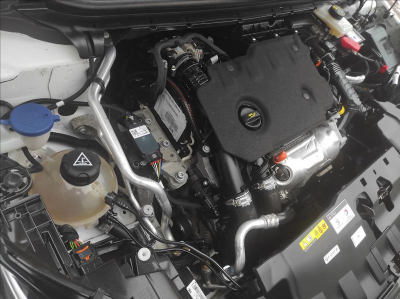 Peugeot 308 1,5 BlueHDi ACTIVE,ČR,Tažné - fotka 32 z 37