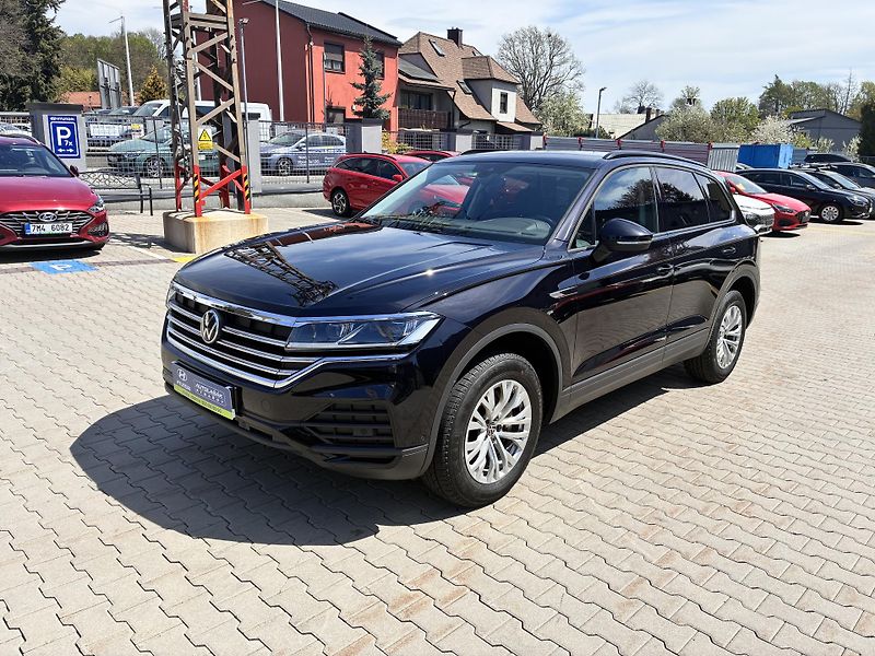 Volkswagen Touareg 170KW,4X4,8°AT,ČERNÁDEEP,TAŽNÉ - fotka 3 z 34