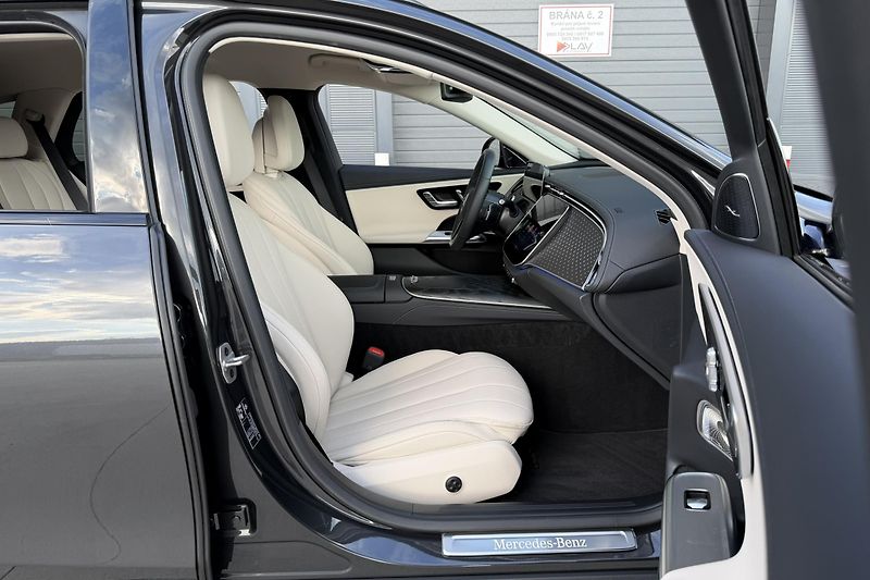 Mercedes-Benz Třídy E (2025) E 300de 4Matic Allterrain - fotka 27 z 89