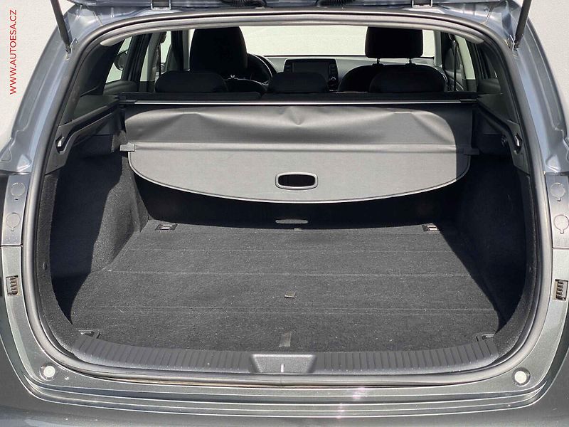 Hyundai i30 (2023) 1.5 T-GDi, Smart, AT, LED - fotka 7 z 21