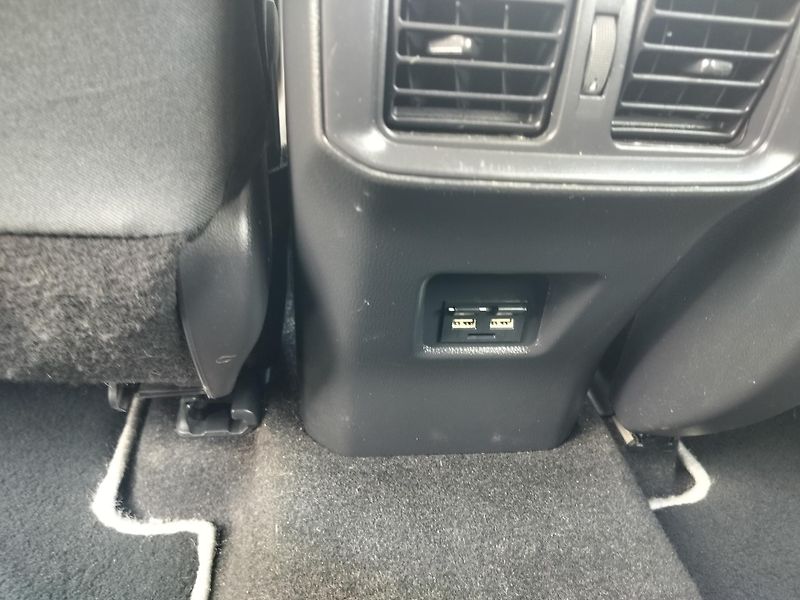 Toyota RAV4 2.5 Hybrid BUSINESS, navigace - fotka 19 z 24