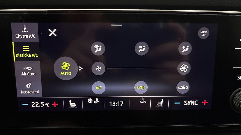 Škoda Octavia 2.0 TDI DSG Ambition - fotka 24 z 24