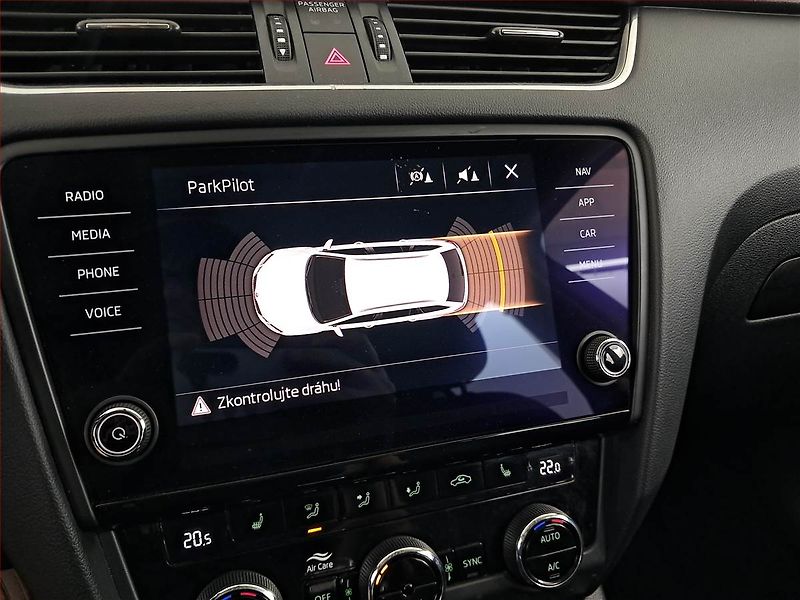 Škoda Octavia (2019) Style 1.6 TDI, Automat - fotka 19 z 21