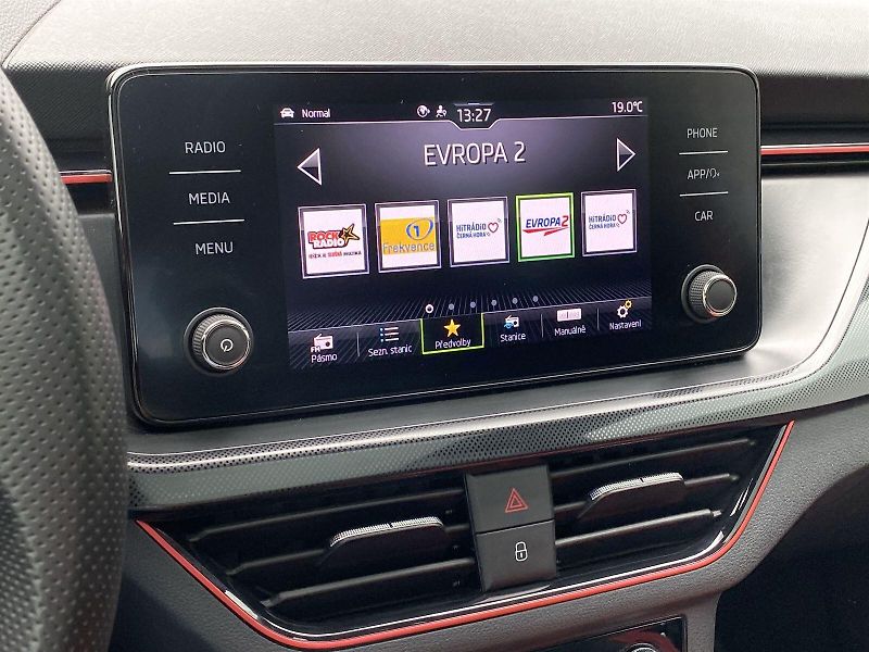 Škoda Kamiq (2022) 1.0 TSI Monte Carlo - fotka 23 z 36