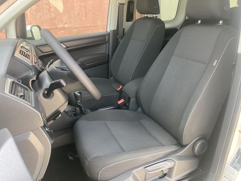 Volkswagen Caddy (2016) 2.0TDi MAXi 7míst 4motion - fotka 10 z 18