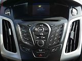 Ford Focus (2011) 1.6 TDCi, AC, park.asist - náhled 11