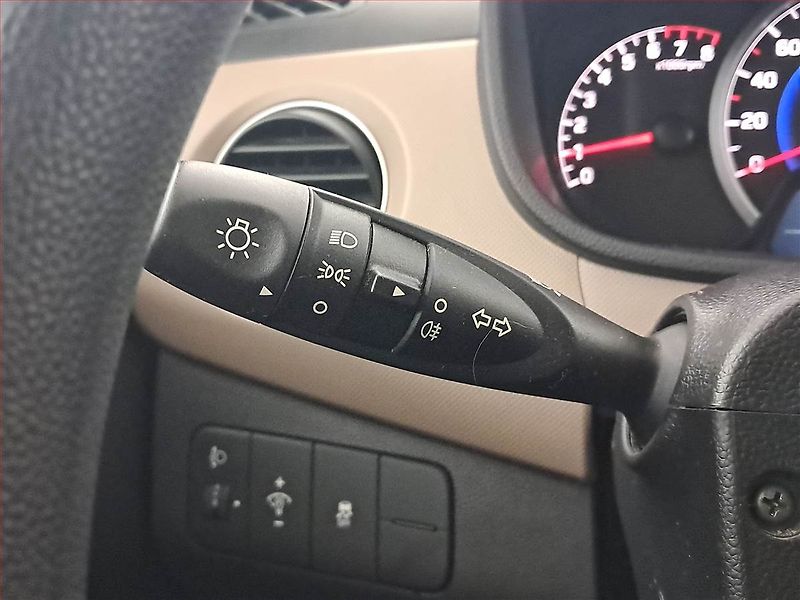 Hyundai i10 (2015) Classic 1.0, ČR,1.maj - fotka 19 z 22