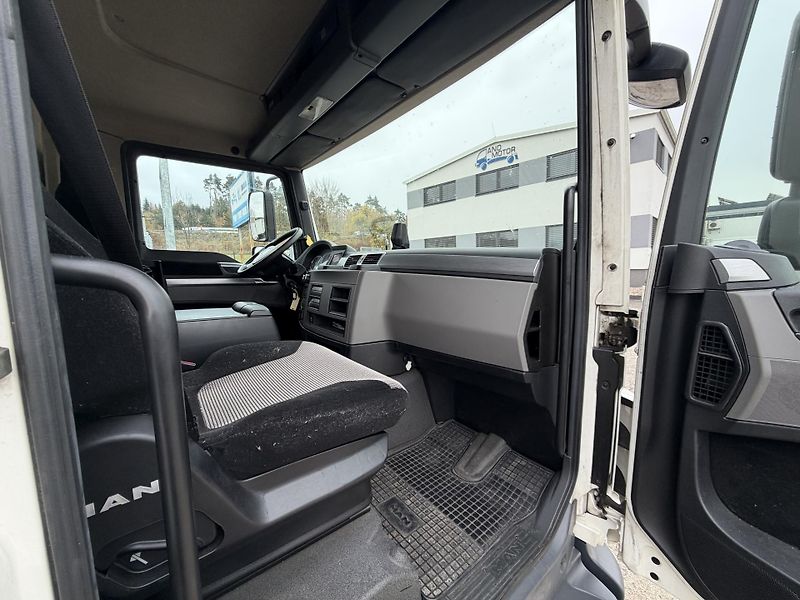 MAN TGM (2020) Skříň 18 palet čelo 1500kg BAR - fotka 11 z 24