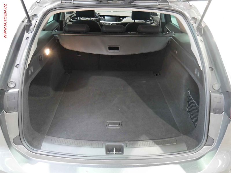 Opel Insignia (2019) 2.0 CDTI, 1.maj, AC, navi - fotka 7 z 19