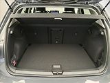 Volkswagen Golf (2025) 1,5   eTSI People - náhled 13