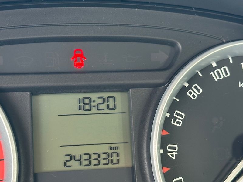 Škoda Fabia (2009) 1.9TDi PĚKNÁ, GARANCE KM - fotka 7 z 10