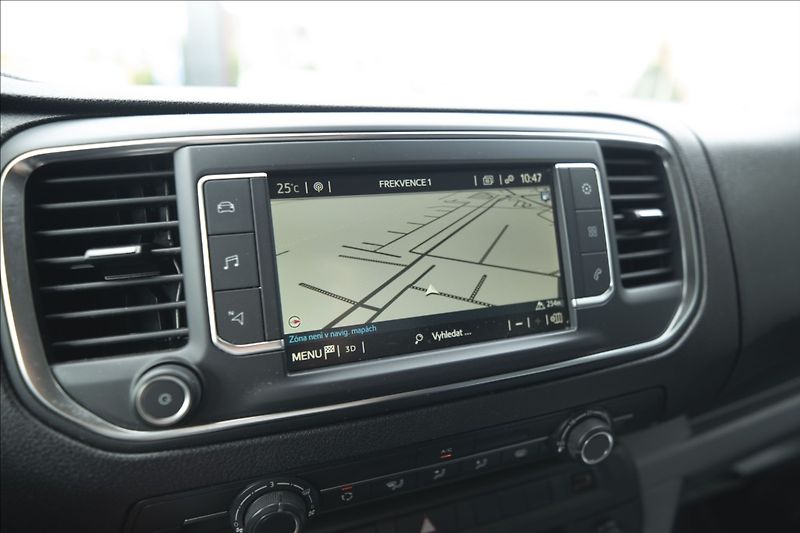 Toyota ProAce 2,0 D-4D NAVI VÝHŘEV 1. MAJ ČR - fotka 29 z 30