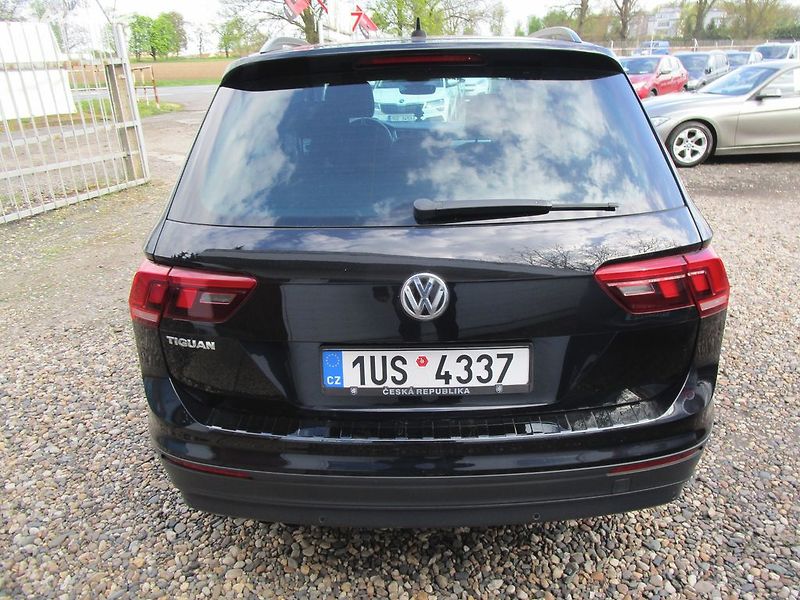Volkswagen Tiguan 1,5TSI-96KW-NOVÁ STK+OLEJ - fotka 6 z 27