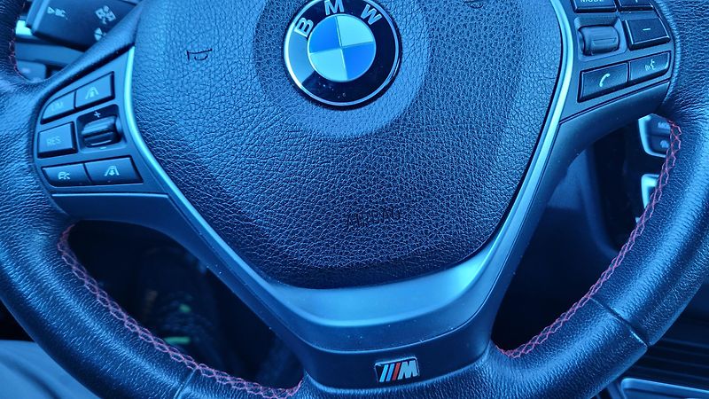 BMW Řada 3 320D XDRIVE GT - fotka 22 z 22