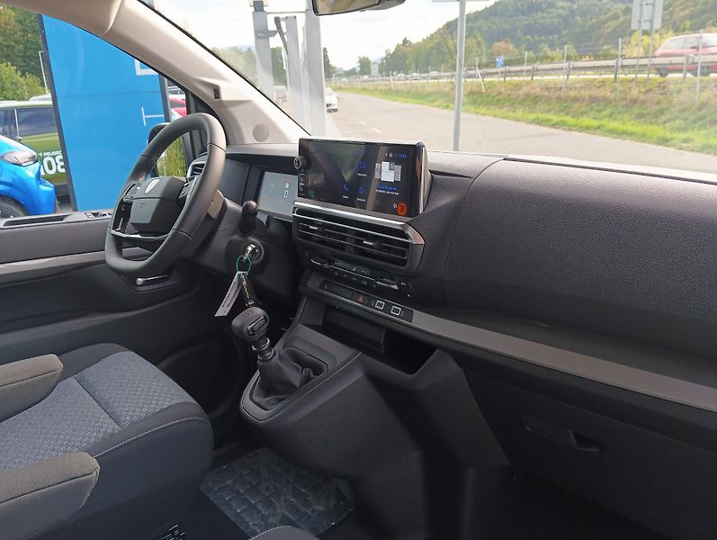 Peugeot Traveller (2026) Active L3 2.2 BlueHDi 150 MAN6 - fotka 15 z 22