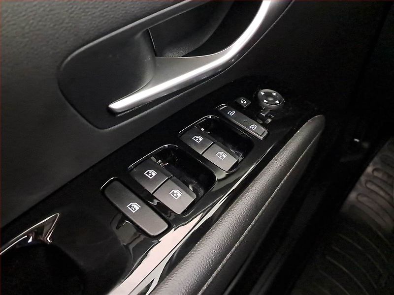 Hyundai Tucson (2023) 1.6 T-GDI - fotka 17 z 17