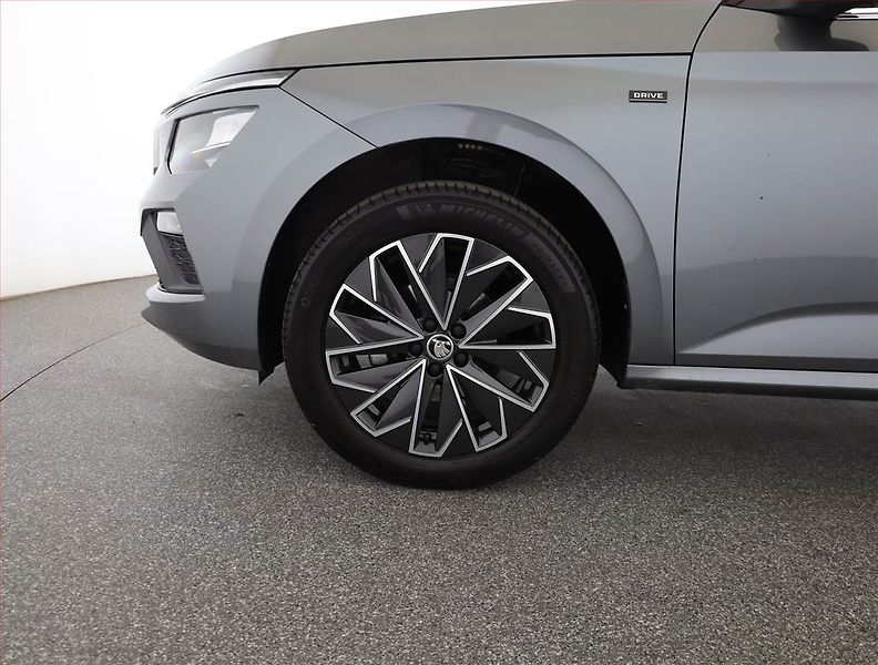 Škoda Kamiq (2025) 1.0 TSI, Drive - fotka 20 z 20