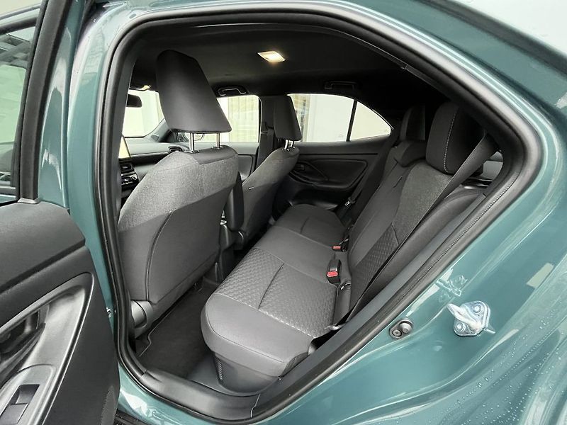 Toyota Yaris Cross 1.5 HEV CVT (2x4) Style - fotka 8 z 27