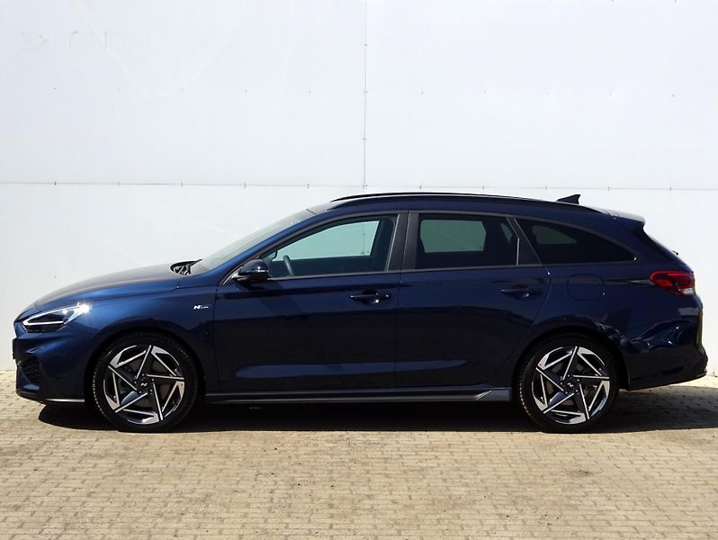 Hyundai i30 1.5 T-GDI 103kW DCT N-Line - fotka 8 z 20