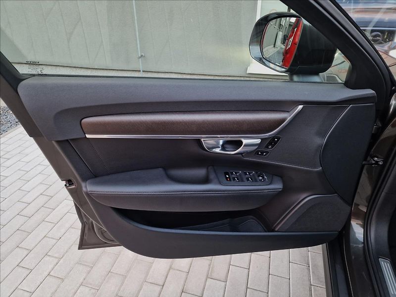 Volvo V90 D4 AWD Cross Country,ČR,1.Maj - fotka 37 z 50