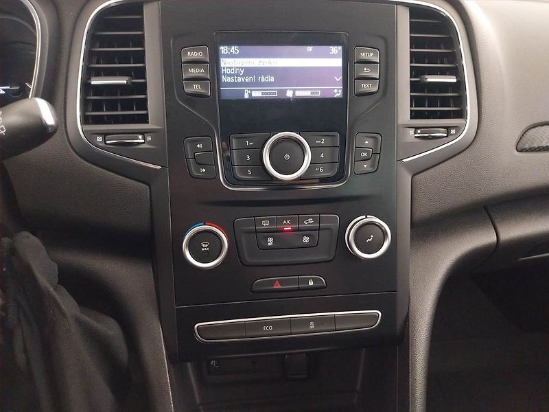 Renault Mégane (2019) 1.3 TCe, Tempomat - fotka 12 z 19