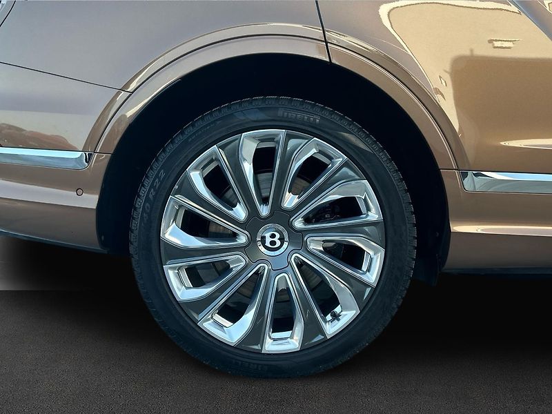 Bentley Bentayga EWB - fotka 6 z 11