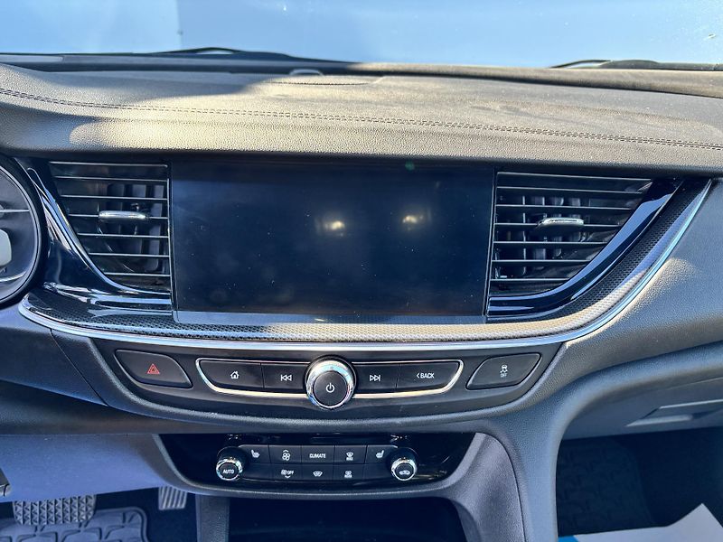 Opel Insignia (2022) 2.0CDTi 128kW Serv. kniha ALU! - fotka 23 z 33