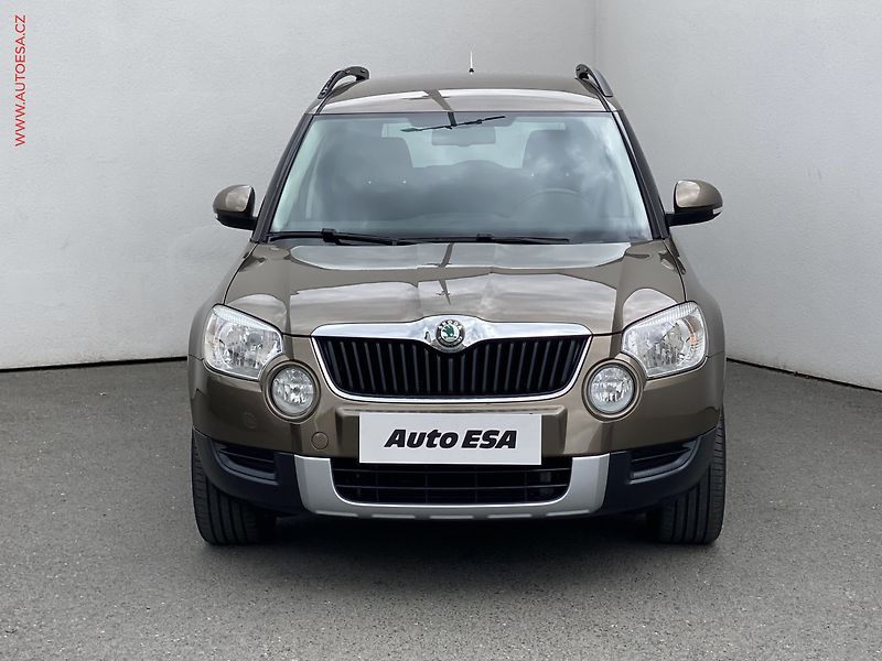 Škoda Yeti (2013) 1.4 TSi, Ambition, TZ, park - fotka 2 z 15