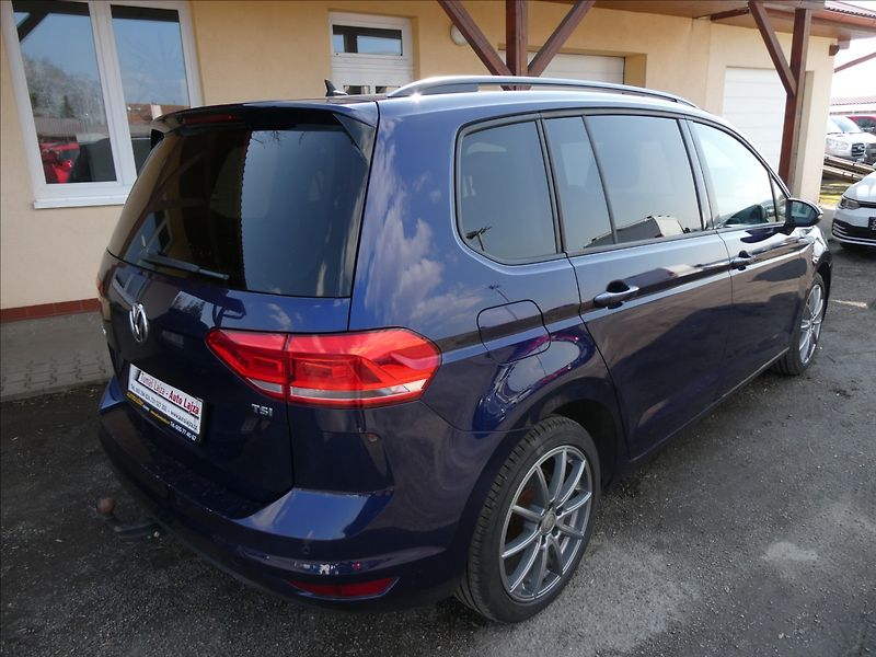Volkswagen Touran 1,2 TSi 81kW 7.míst, NAVI - fotka 9 z 39